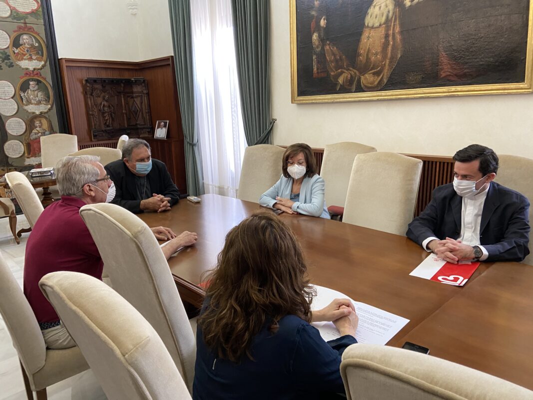 CÁRITAS DIOCESANA Y EL AYUNTAMIENTO DE JEREZ RENUEVAN SU COMPROMISO DE TRABAJAR EN COORDINACIÓN