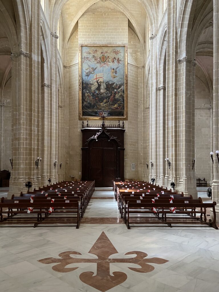 LA IGLESIA DE SANTIAGO REANUDA SUS VISITAS TURÍSTICAS