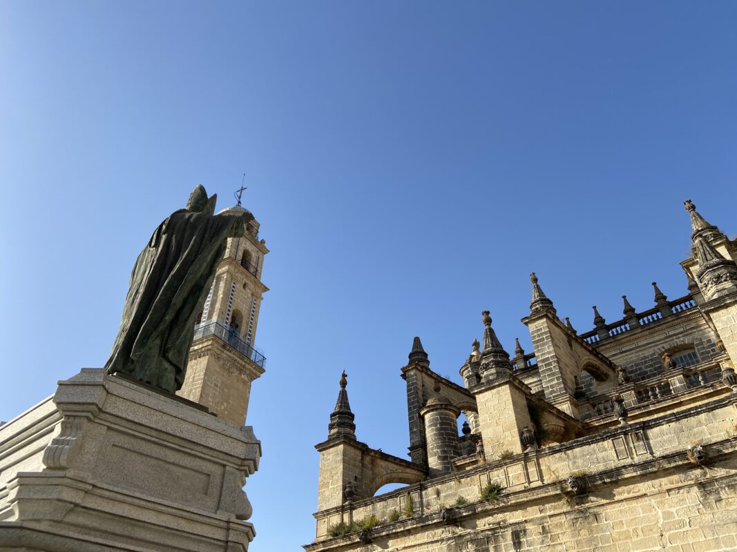 ONCE INSTITUCIONES DIOCESANAS RECIBEN LA MEDALLA PRO ECCLESIA ASIDONENSE