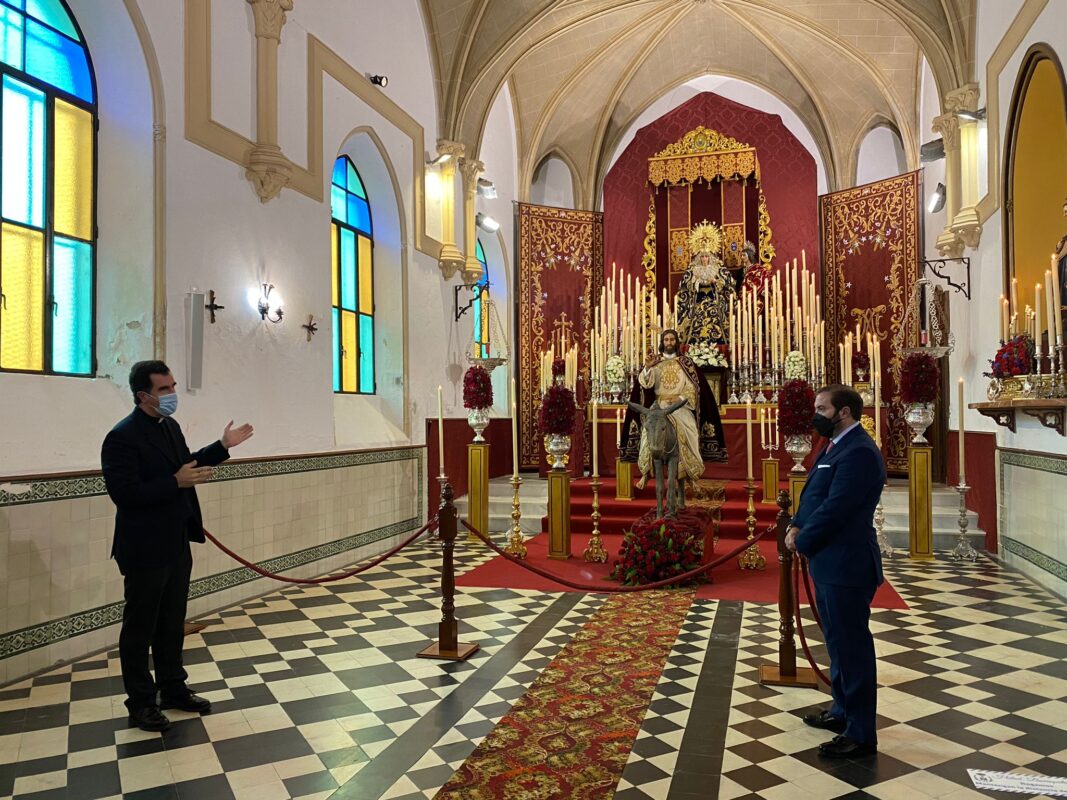 LA IGLESIA ASIDONENSE VISITA LAS HERMANDADES Y COFRADÍAS DE LA CIUDAD SEDE DE LA DIÓCESIS