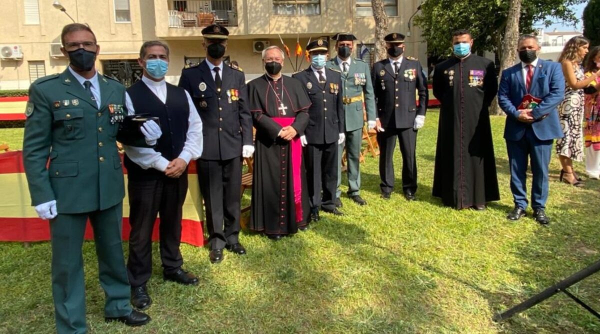 Monseñor Rico Pavés celebra la festividad de Nuestra Señora del Pilar junto a la Guardia Civil de Jerez