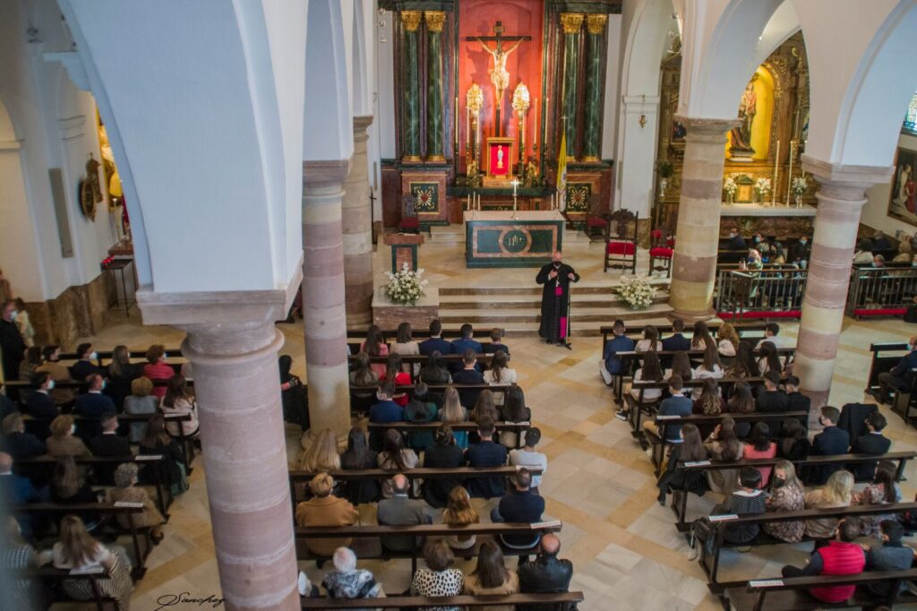 Así fue la visita de Monseñor José Rico Pavés a la Parroquia de Nuestra Señora de la O de Ubrique