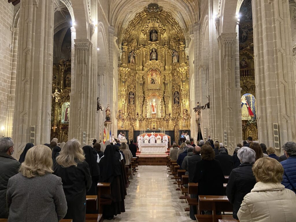 Monseñor Rico Pavés preside la Jornada de la Vida Consagrada