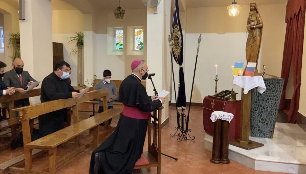 La Iglesia Asidonense se une al Papa en el acto de consagración al Inmaculado Corazón de María