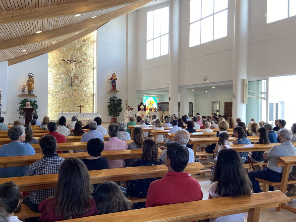 Monseñor Rico Pavés preside la Eucaristía de cierre de curso de Apostolado Seglar