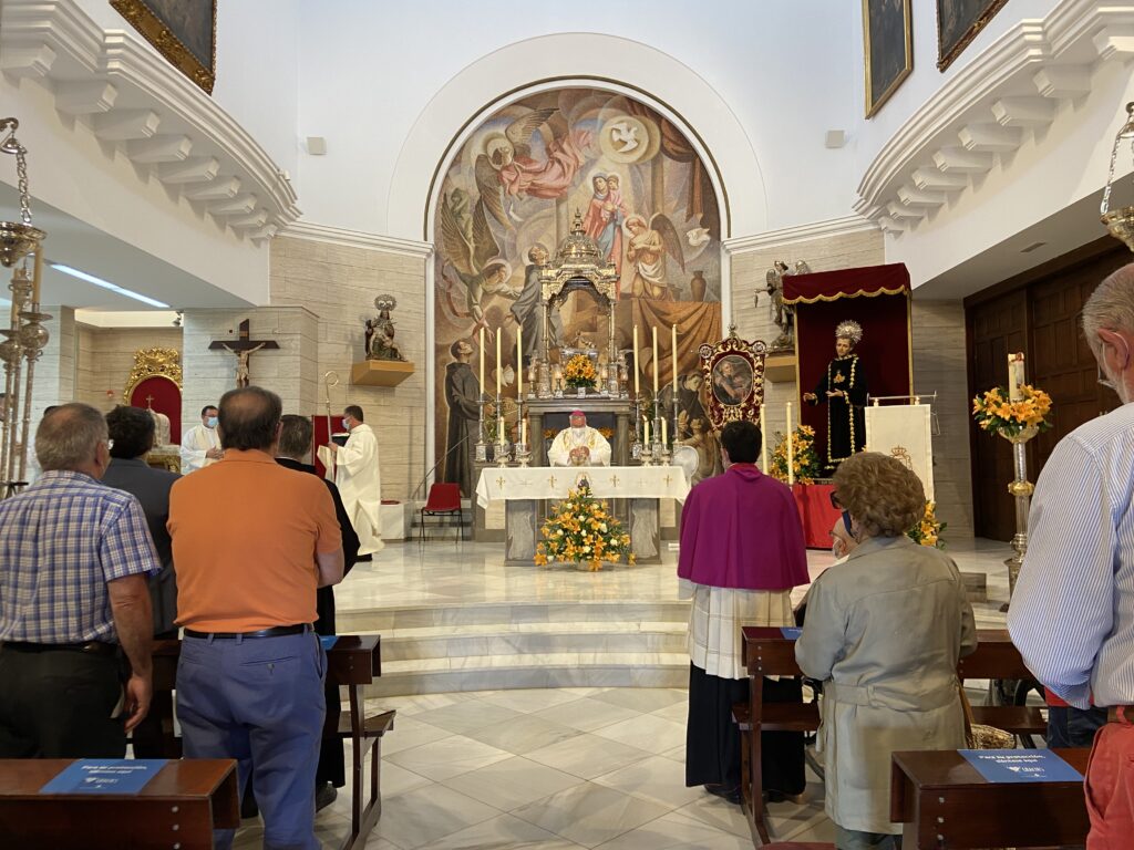 Monseñor Rico Pavés preside la Eucaristía con motivo de la festividad de San Juan Grande