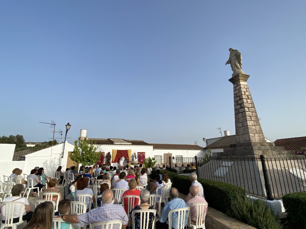 Así fue la consagración de Torre Alháquime al Sagrado Corazón de Jesús