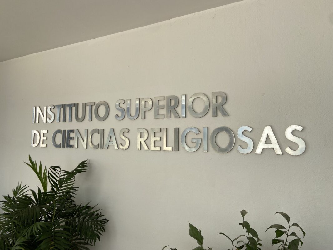 ¿Conoces el Instituto Superior de Ciencias Religiosas Asidonense San Dionisio Areopagita?