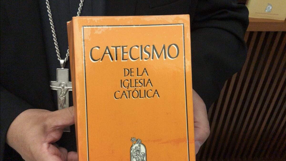 Monseñor Rico Pavés recuerda el 30 aniversario de la publicación del Catecismo de la Iglesia Católica