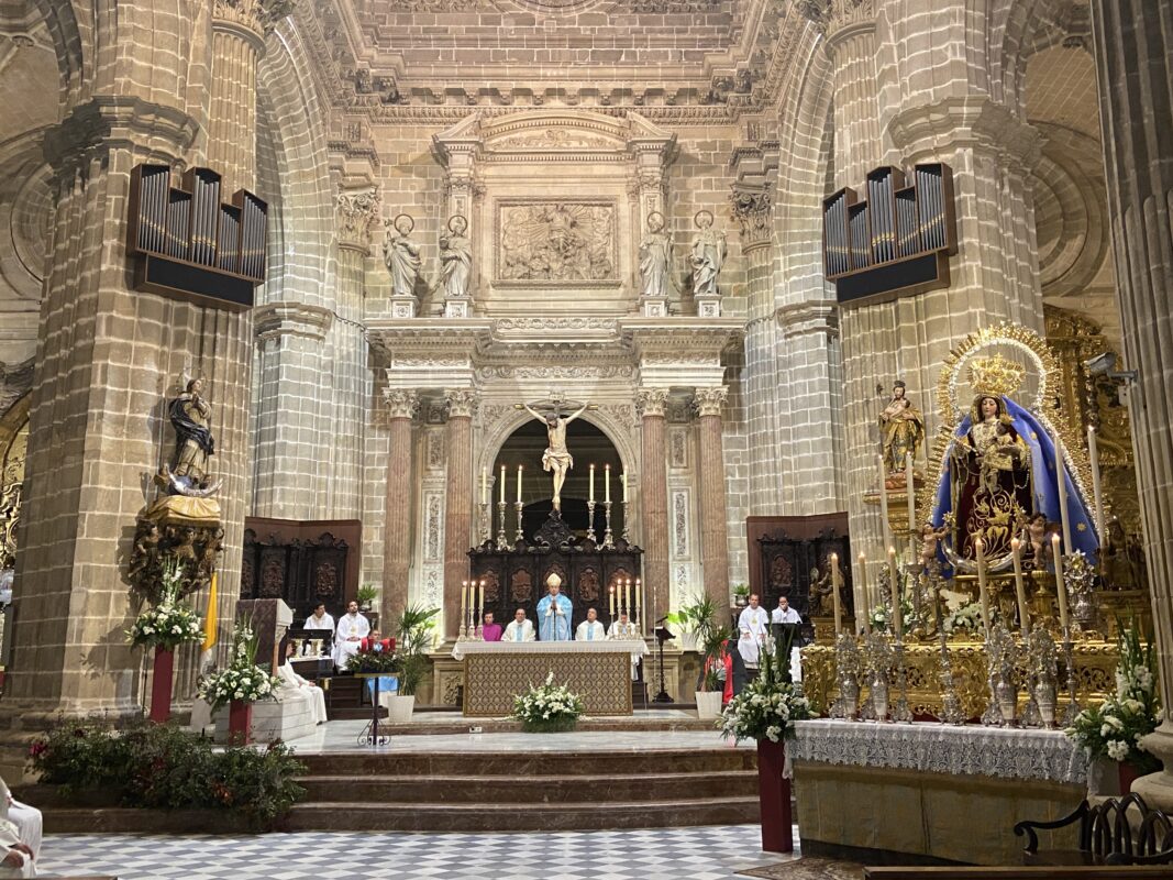 El primer templo de la Diócesis celebra a su patrona