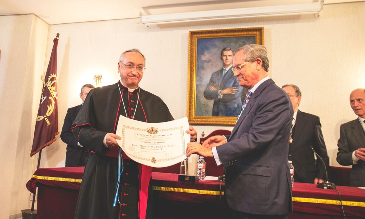 Monseñor Rico Pavés académico de honor de la Real Academia de San Dionisio de Ciencias, Artes y Letras