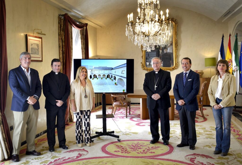 El Ayuntamiento y el Obispado culminan la cesión del ‘Claustro Chico’ para destinarlo a la nueva sede de la Hermandad de El Rocío