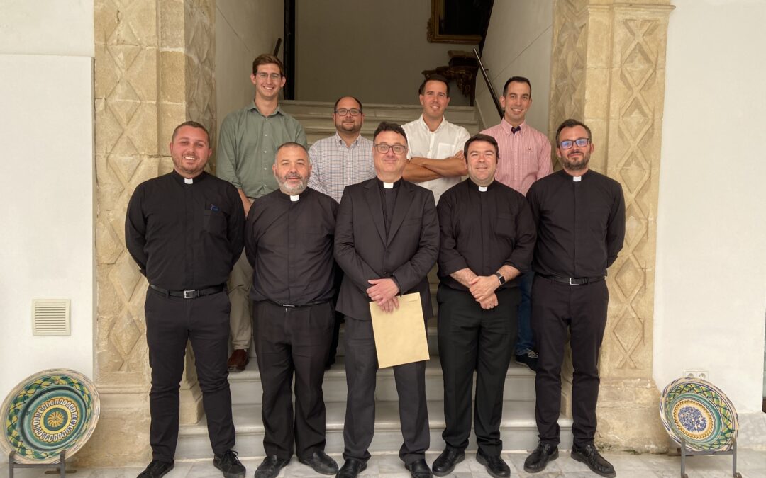 Los futuros diáconos y sacerdotes realizan el último paso para ser ordenados el próximo 29 de junio