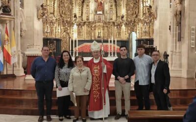 Una familia homenajeada en la festividad del patrón de Jerez