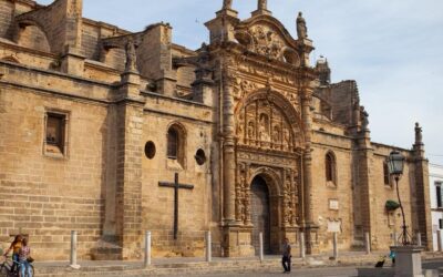 La Basílica de Nuestra Señora de los Milagros de El Puerto de Santa María preparada para el inicio de las obras de restauración