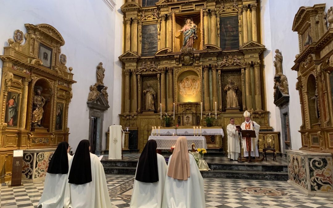 El Monasterio de la Cartuja vive la renovación de los votos de las Carmelitas Mensajeras del Espíritu Santo